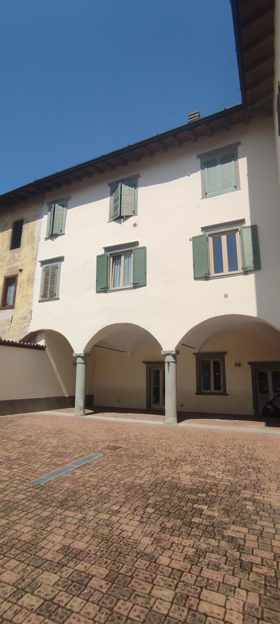 La Corte Dell'Orologio Endine Gaiano Buitenkant foto